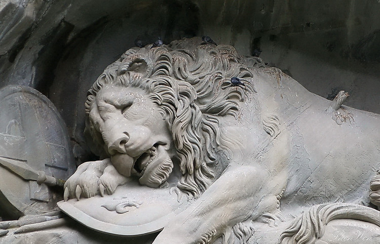 世界上最傷感、最感人的石雕—盧森之獅【原創(chuàng)】 - 晚霞映天 - 晚霞映天的博客