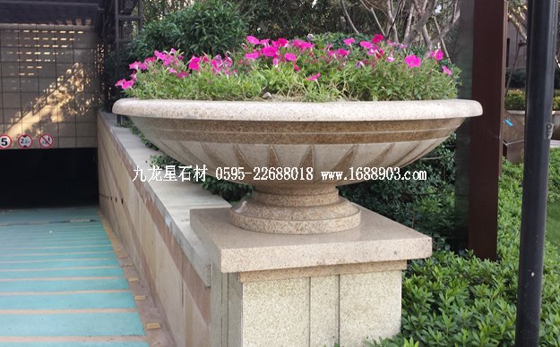 漂亮質(zhì)感的花缽，讓大自然更美